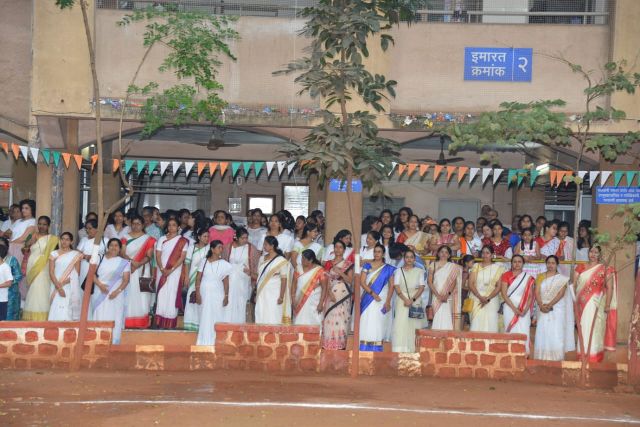 77th Independence Day Celebration at MGE Society's Huzurpaga Smt. Durgabai Mukunddas Lohiya Mahila Vanijya Mahavidyalaya